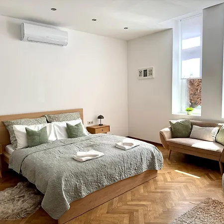 13 Apartment