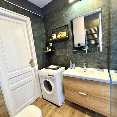 13 Gyor